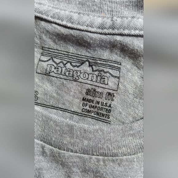Patagonia. NWT. Discontinued. Fitz Roy Trout T shirt. Made in USA - Picture 6 of 10